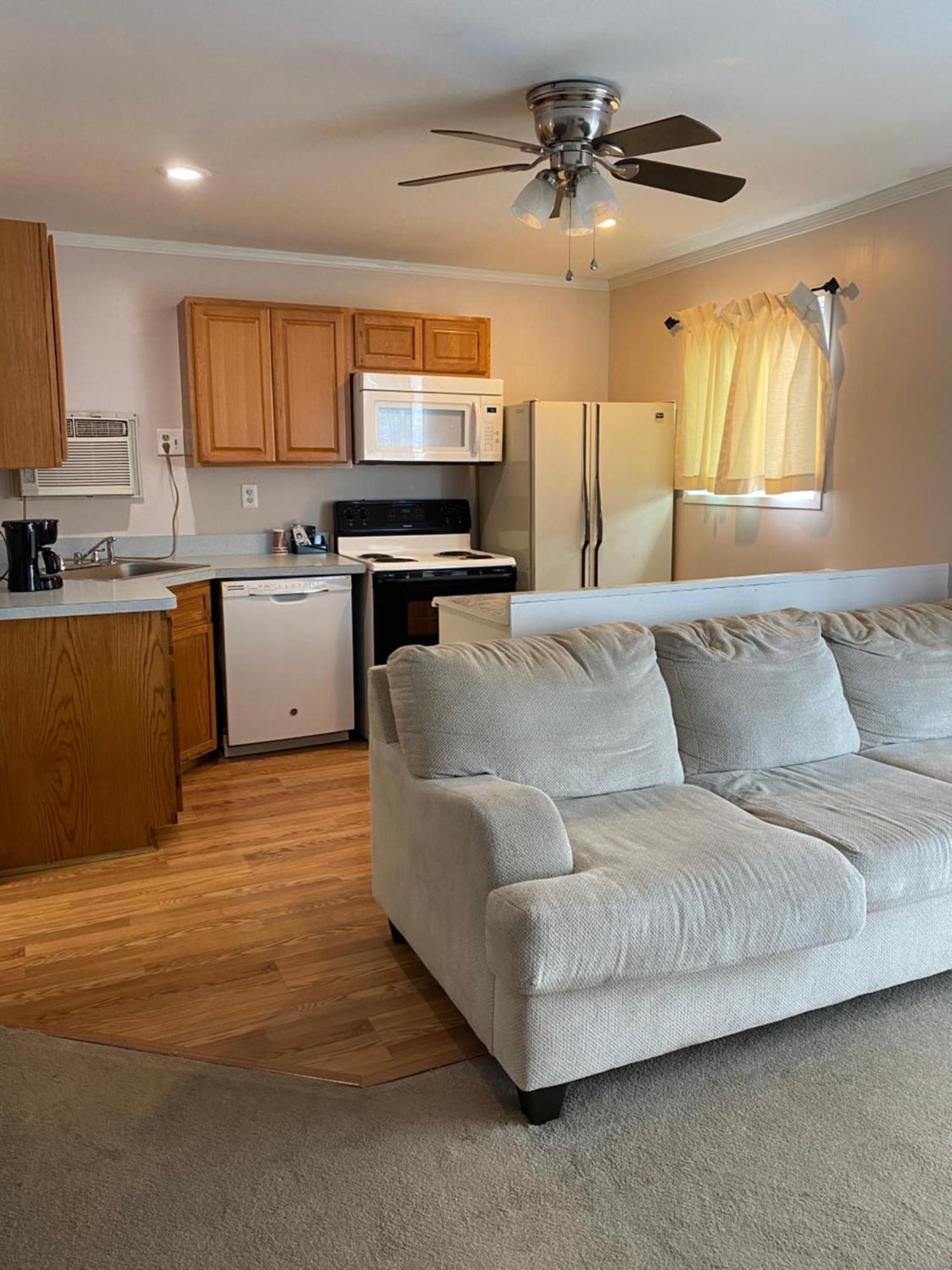 Barberry Court Motel &Cabins Lake George Rum bild