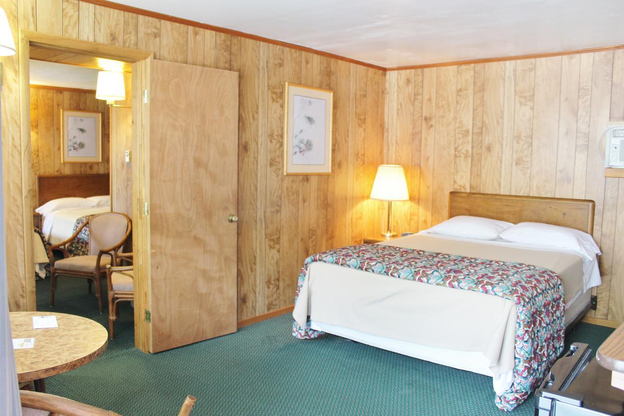Barberry Court Motel &Cabins Lake George Exteriör bild