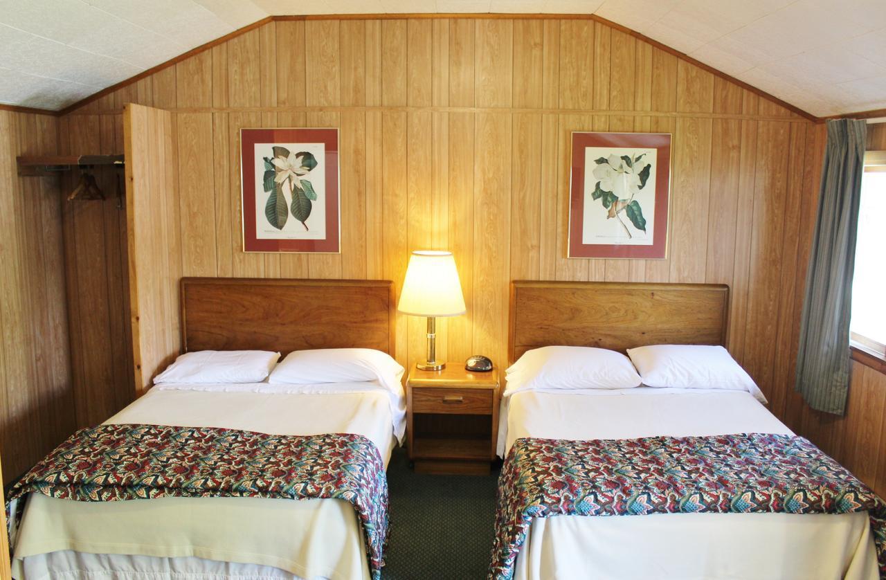 Barberry Court Motel &Cabins Lake George Exteriör bild